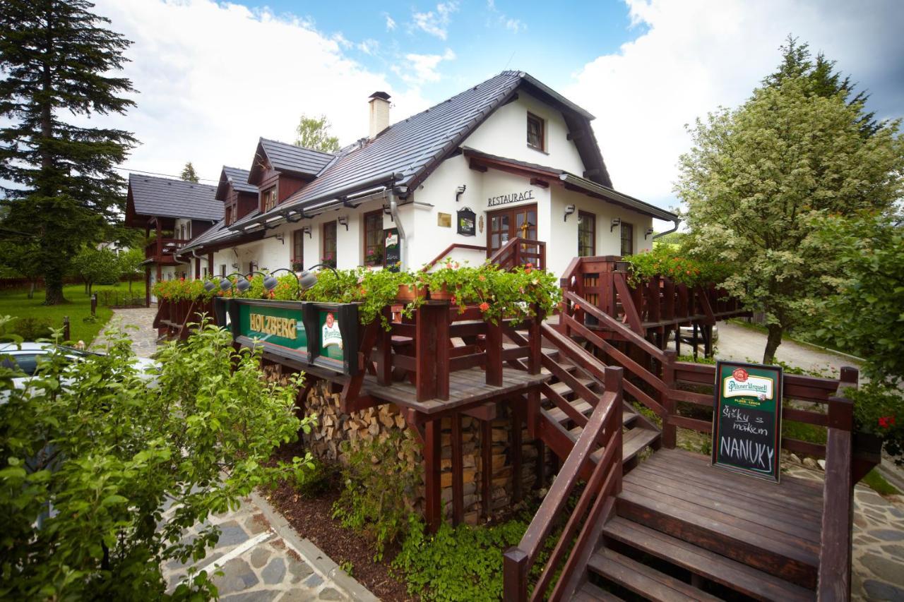 赫尔伯格酒店 Suchá Rudná 外观 照片